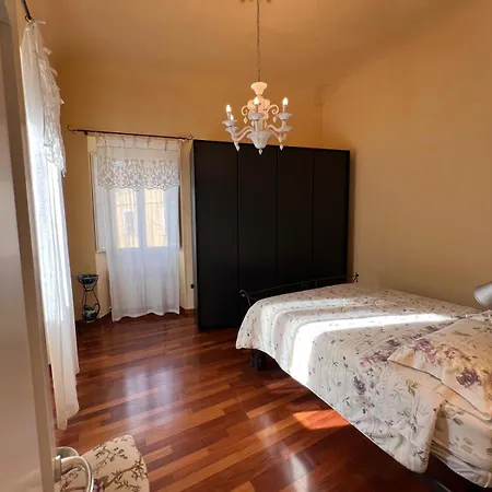 아파트 Luxury Flat In